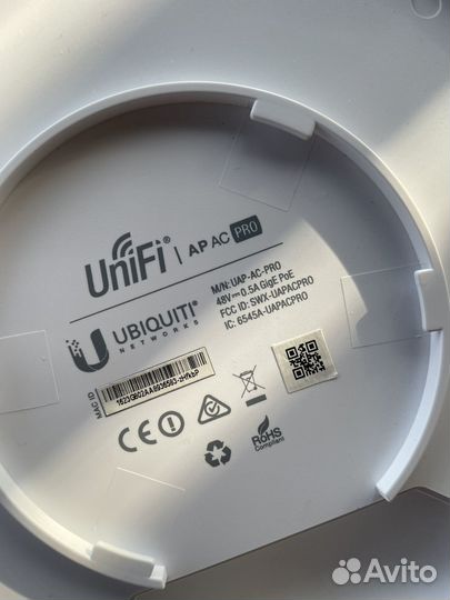 Точка доступа Ubiquiti UniFi AP AC PRO