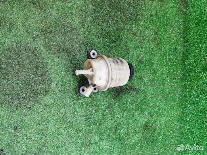 Бачок гур Nissan Maxima А34 49192-7S000