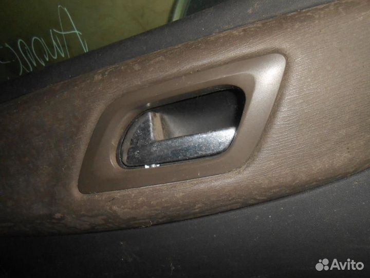 Дверь передняя левая Citroen C4