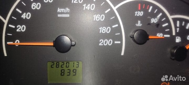 Продам капот целиком