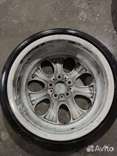 Pirelli P Zero Silver 235/35 R19 и 265/30 R19