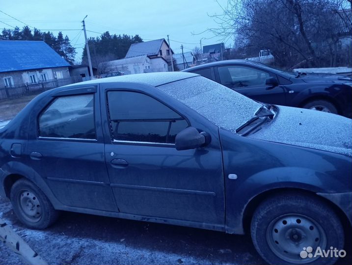 Renault Logan 1.6 МТ, 2009, битый, 297 000 км