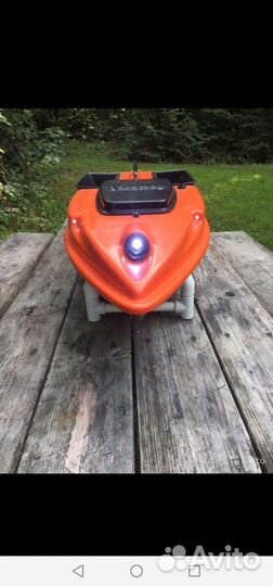 Прикормочный кораблик для рыбалки