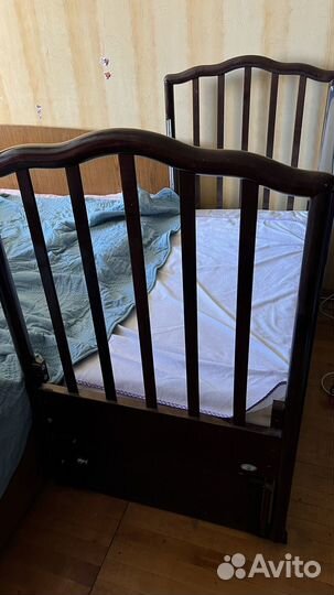 Детская кроватка