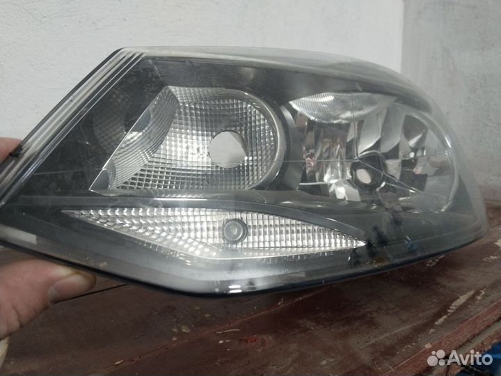 Фара vw polo 5 h4