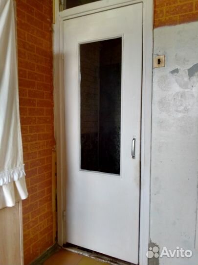 Дверь со стеклом деревянная 200 70 см