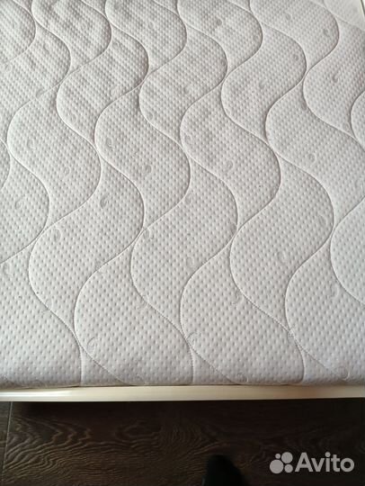 Продам кровать