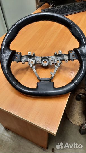 Рулевое колесо Toyota RAV 4