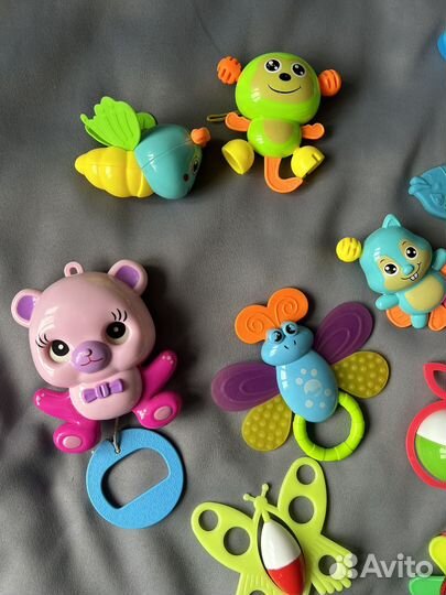 Игрушки для новорожденных пакетом погремушки
