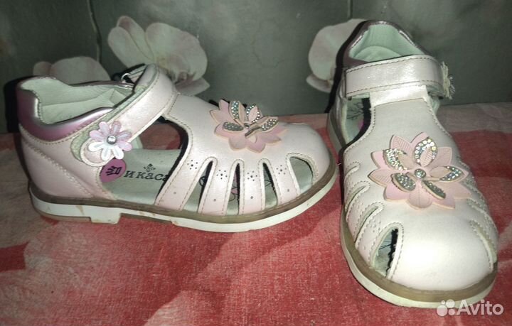 Сандали для девочки