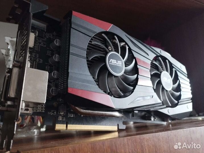 Видеокарта Radeon R9 270X