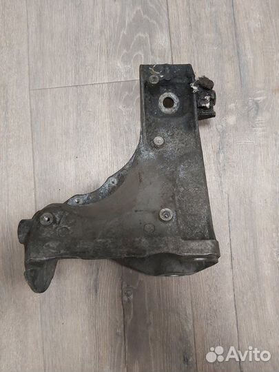 Кронштейн двигателя Bmw X5 4.8I E70 N62N 4.8I 2008