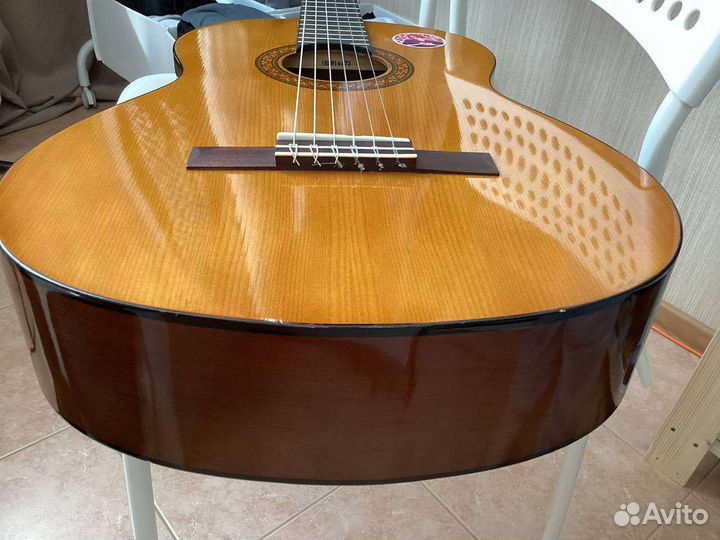 Классическая гитара yamaha c40 + чехол