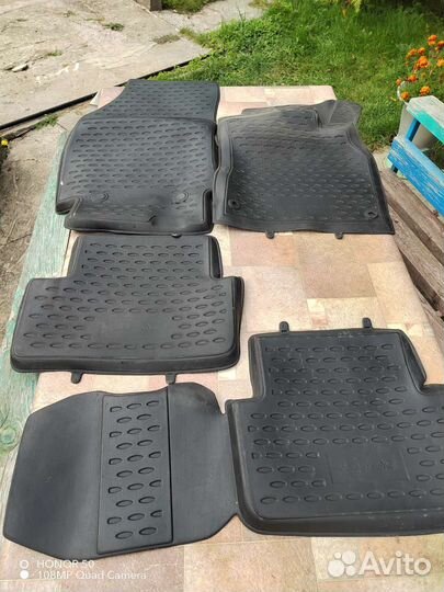 Автоковрики на Renault Fluence