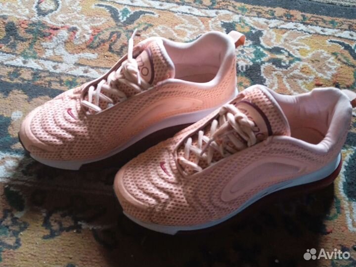 Кроссовки женские 38-39 размер бу