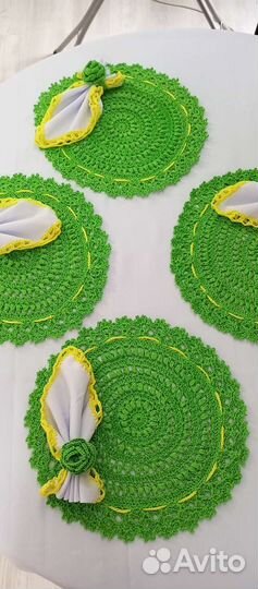 Салфетки сервировочные вязаные