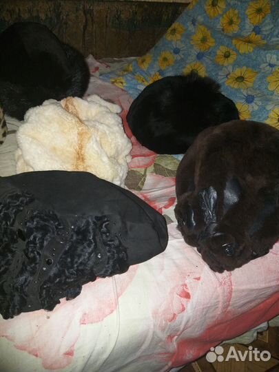 Шапки и береты женские новые в ассортименте