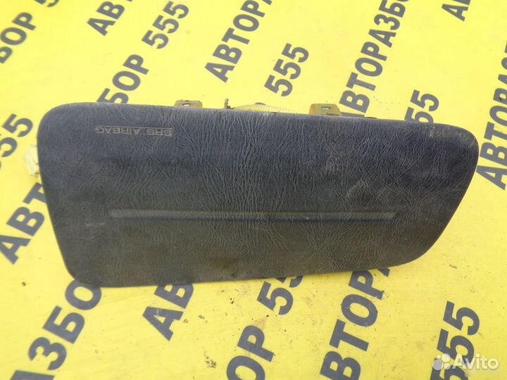 Подушка безопасности в торпедо Nissan Cube Z10