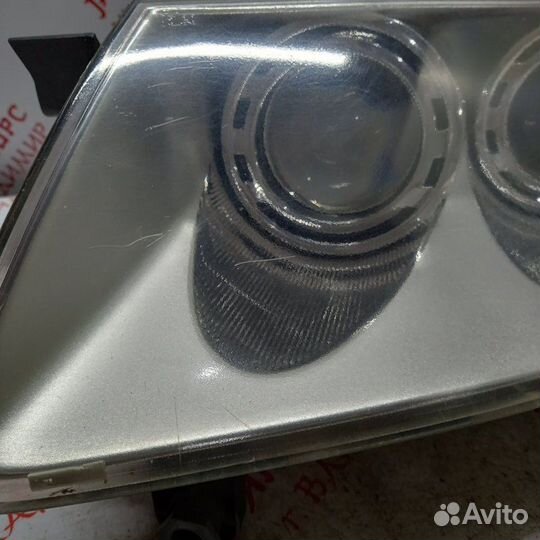 Фара ксеноновая передняя левая Volkswagen Touareg