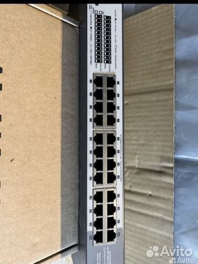 Коммутатор 24 порта HP 1700-24