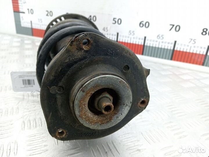 Стойка амортизатора переднего левого Volkswagen Eos