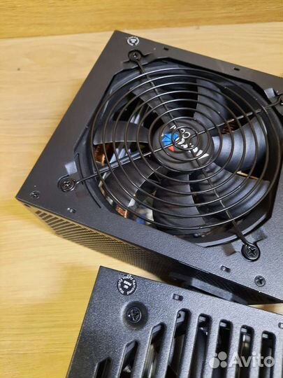 Блок питания AeroCool AeroCool 80+ Bronze