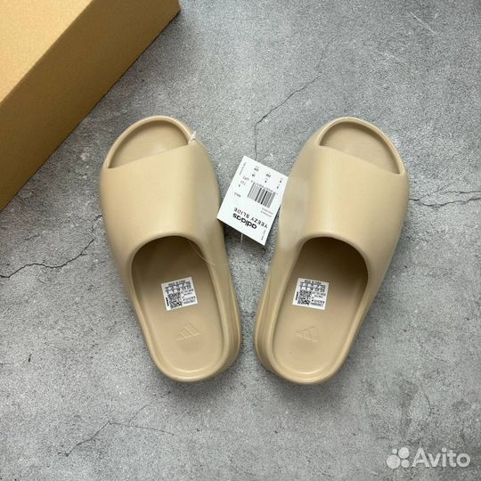 Тапки adidas yeezy slide lux