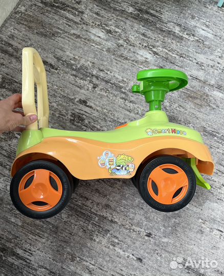 Машинка каталка толокар