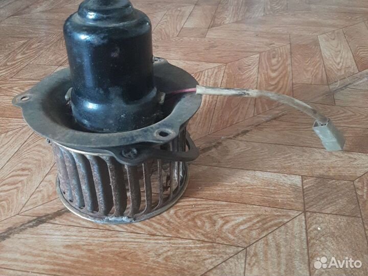 Моторчик для печки для Волги