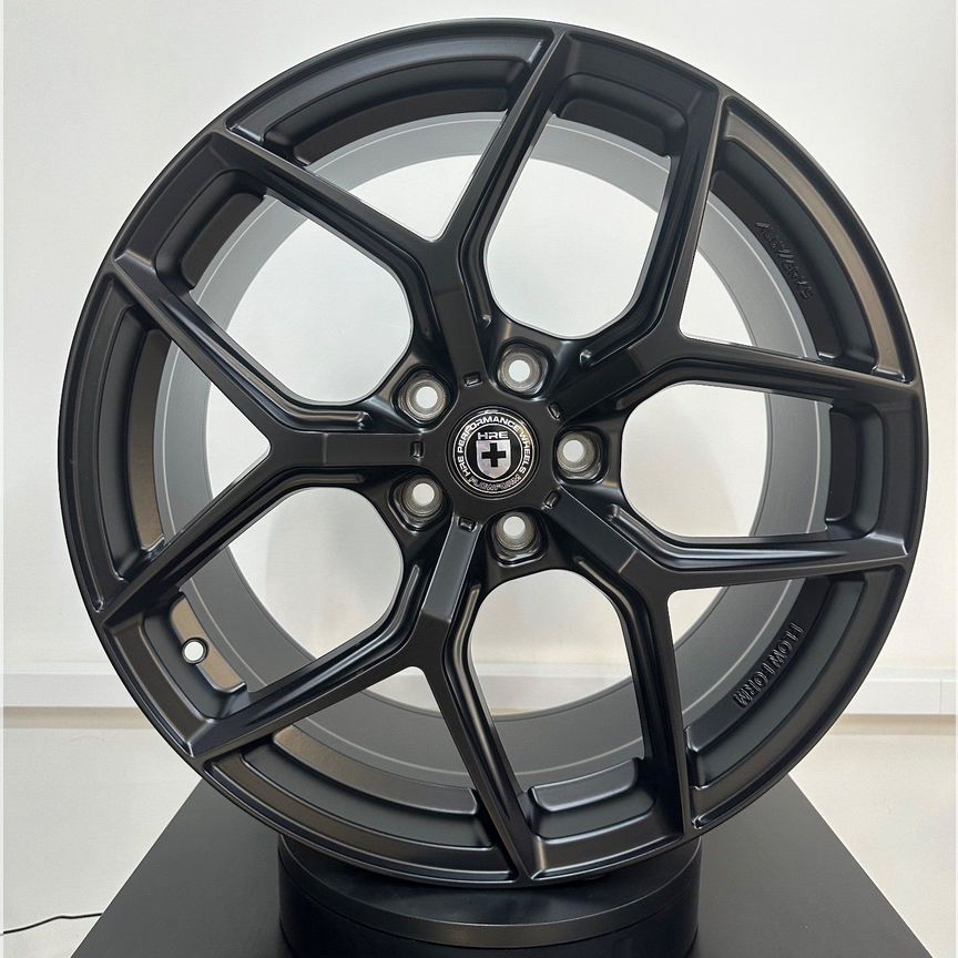 Литые диски Stuttgart 8.5×R19 5×114.3