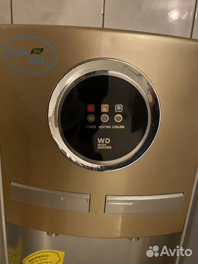 Кулер для воды напольный