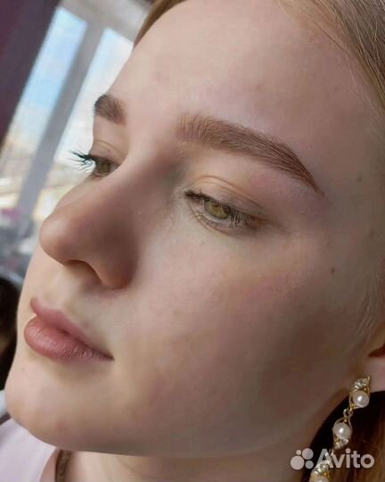 Коррекция и окрашивание бровей