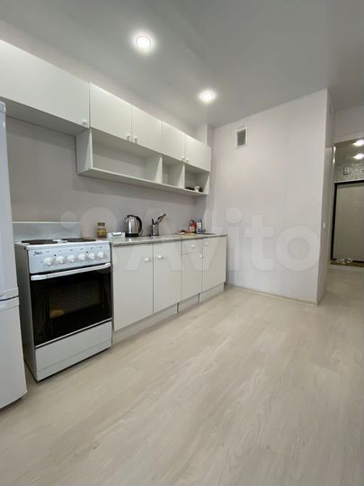 2-к. квартира, 60 м², 4/18 эт.