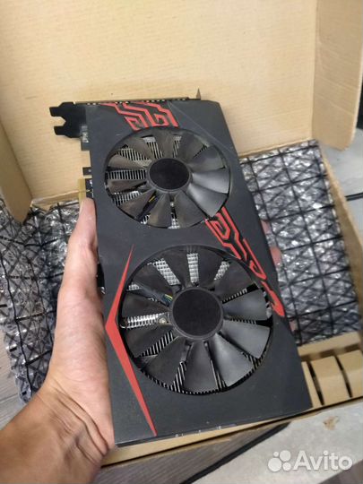 Видеокарта rx 570 4gb Asus experience