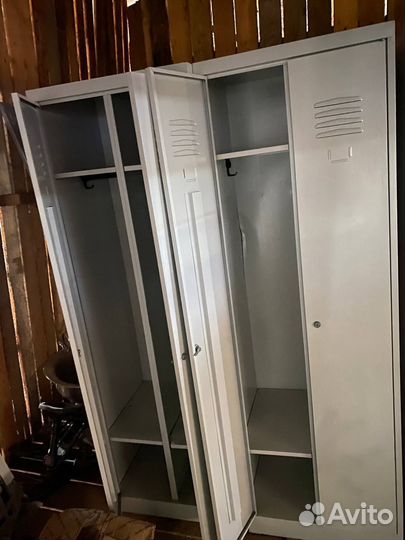 Шкафчики для раздевалки бу