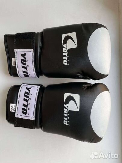 Боксерские перчатки