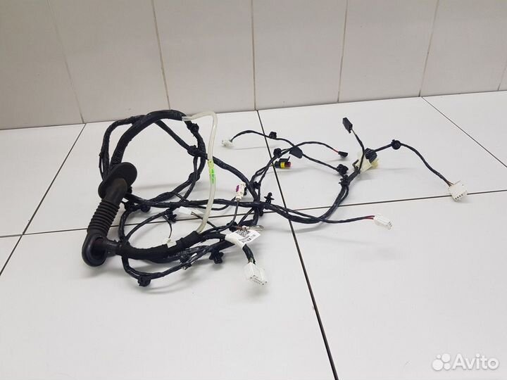 Электропроводка двери багажника (Chery Tiggo 4)