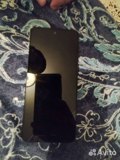 Телефон Redmi 12