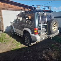 Mitsubishi Pajero 2.8 AT, 1993, 320 000 км, с пробегом, цена 800 000 руб.