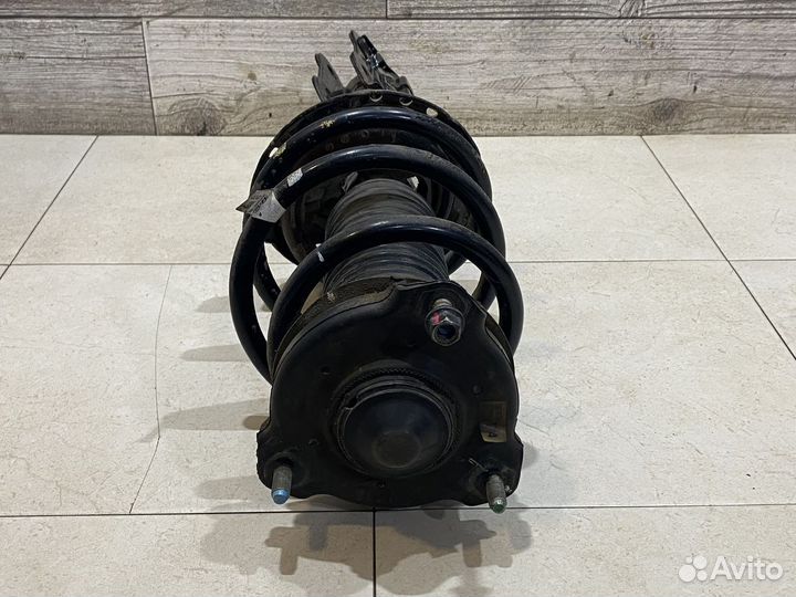 Стойка в сборе правая Kia Optima 4 (JF)