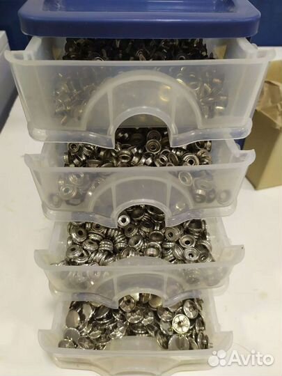 Кнопки металлические для одежды