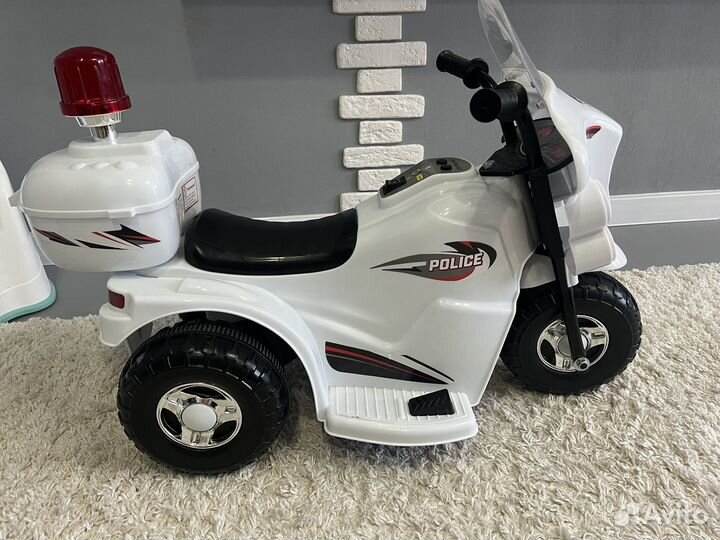 Детский электромобиль