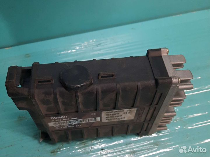 Блок управления двигателем audi 100 c4