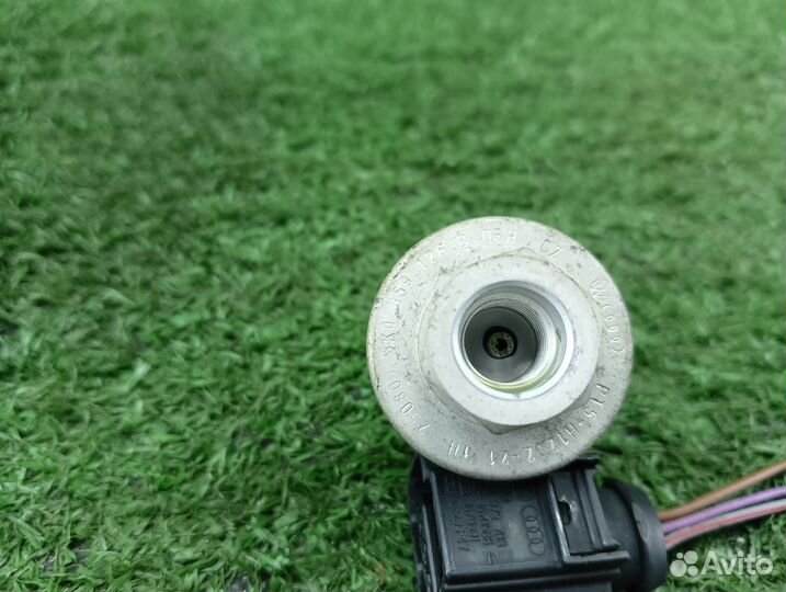 Датчик давления хладагента Audi A4 B8