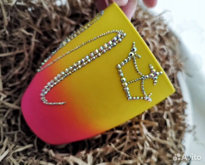 Кружка именная со стразами