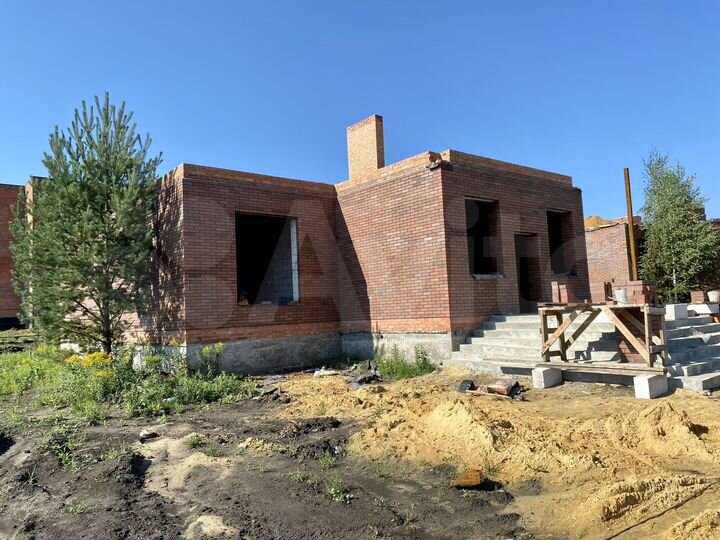 Дом 198 м² на участке 10 сот.