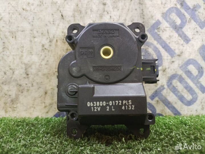 Сервопривод заслонки печки Toyota Mark X седан 2.5