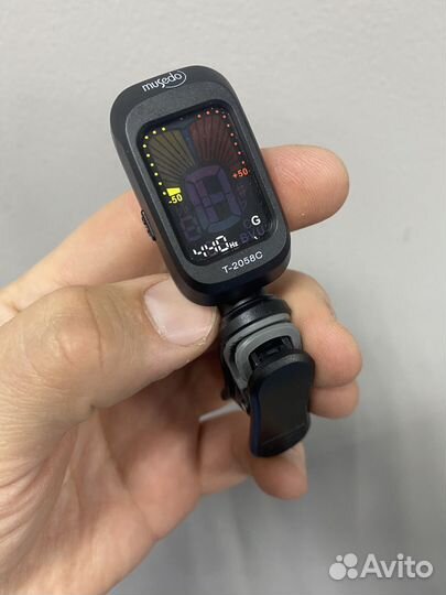 Гитара (полноразмерная) с чехлом и тюнером