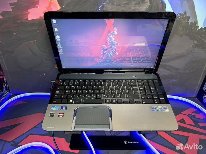 Мощный ноутбук Toshiba i7 2GB видео 8GB озу SSD