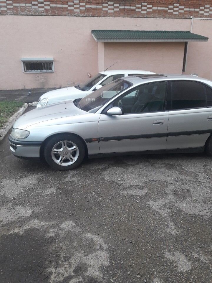 Opel Omega: фото владельца